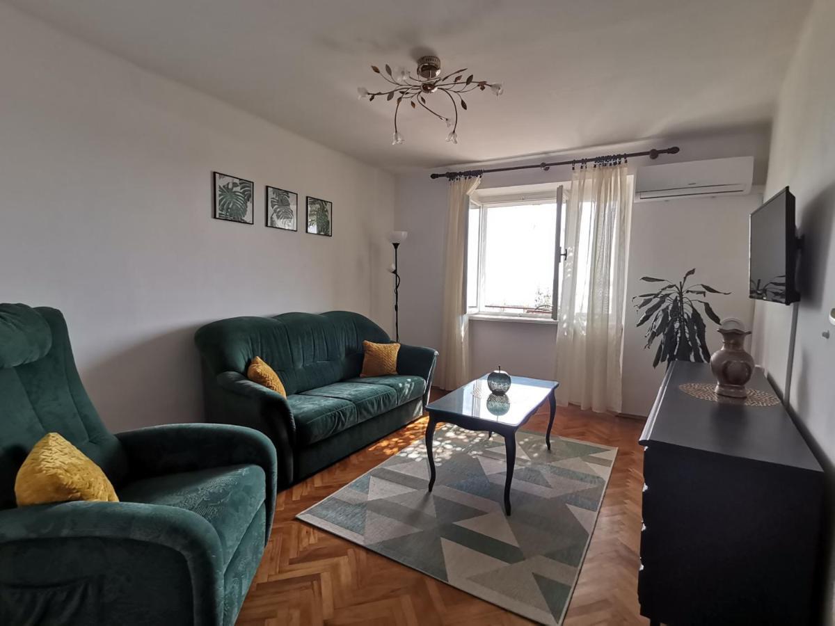 Holiday House Belavista Novi Vinodolski Exterior photo